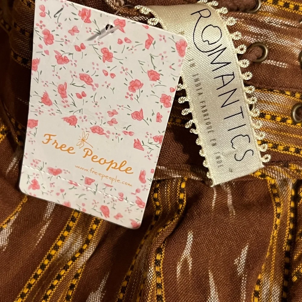 SOLD •$128 Free People New Romantics Brown Tribal Lattice Shorts - Picture 8 of 12